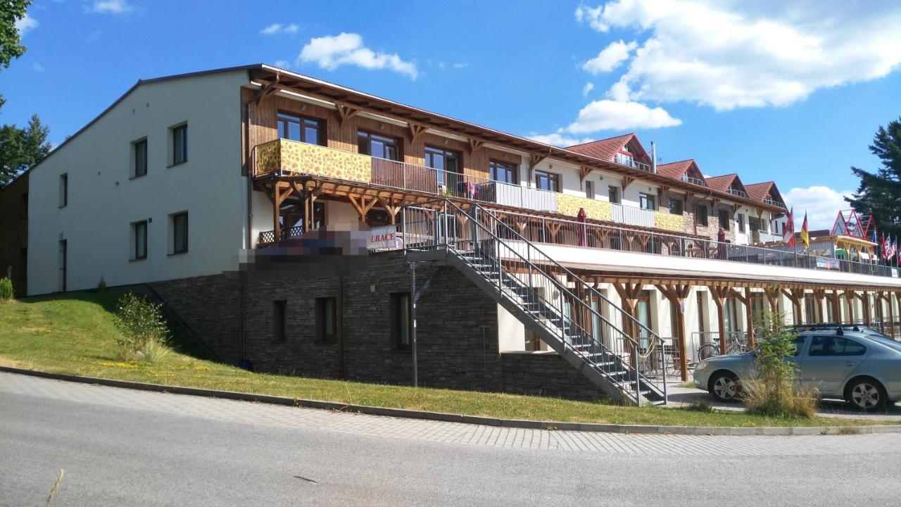 Apartman Leo Nr. 8 Lipno Nad Vltavou Zewnętrze zdjęcie