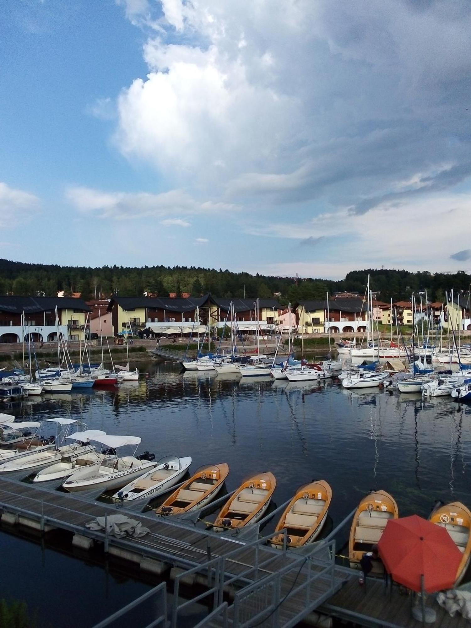 Apartman Leo Nr. 8 Lipno Nad Vltavou Zewnętrze zdjęcie